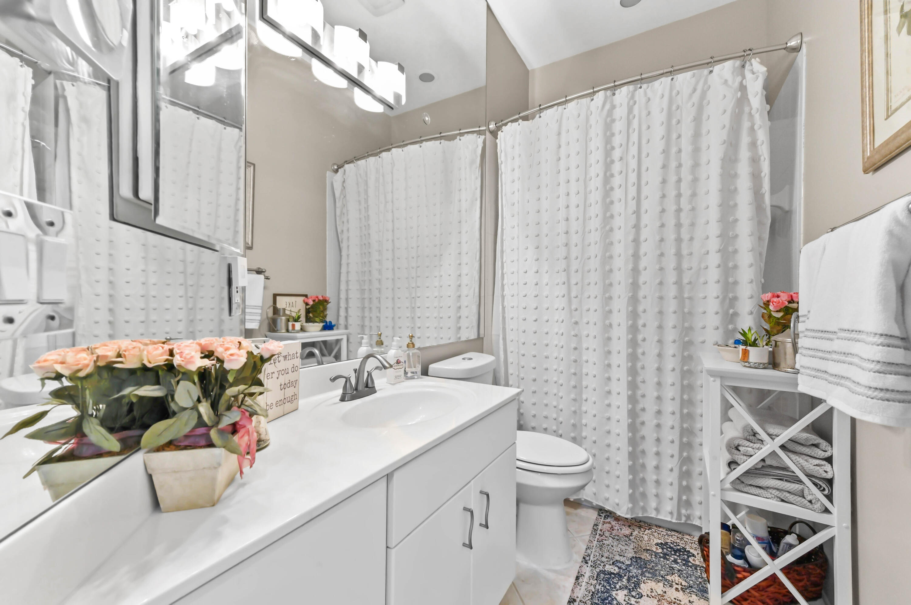 ANDROS ISLE - Residential