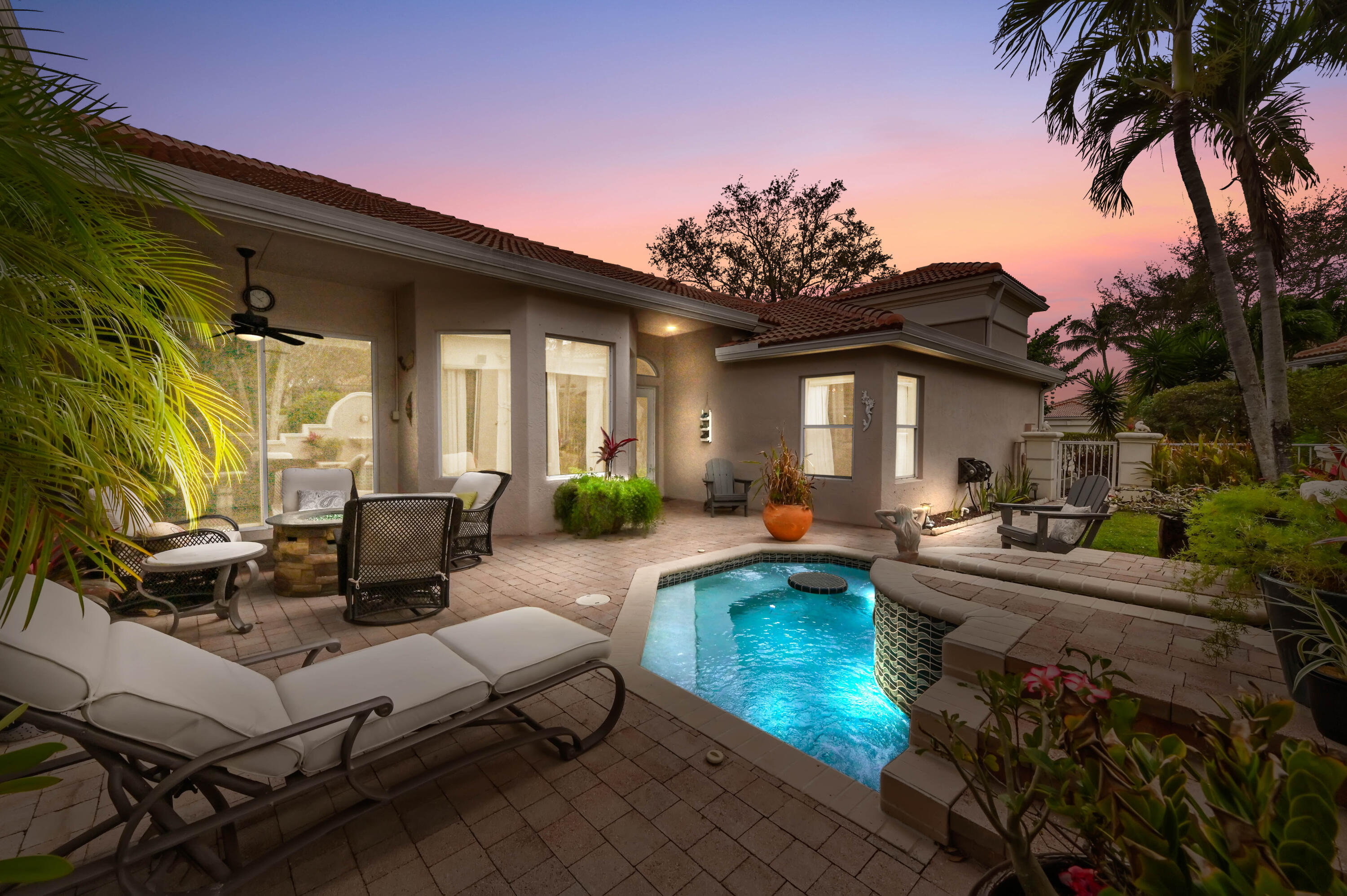 ANDROS ISLE - Residential