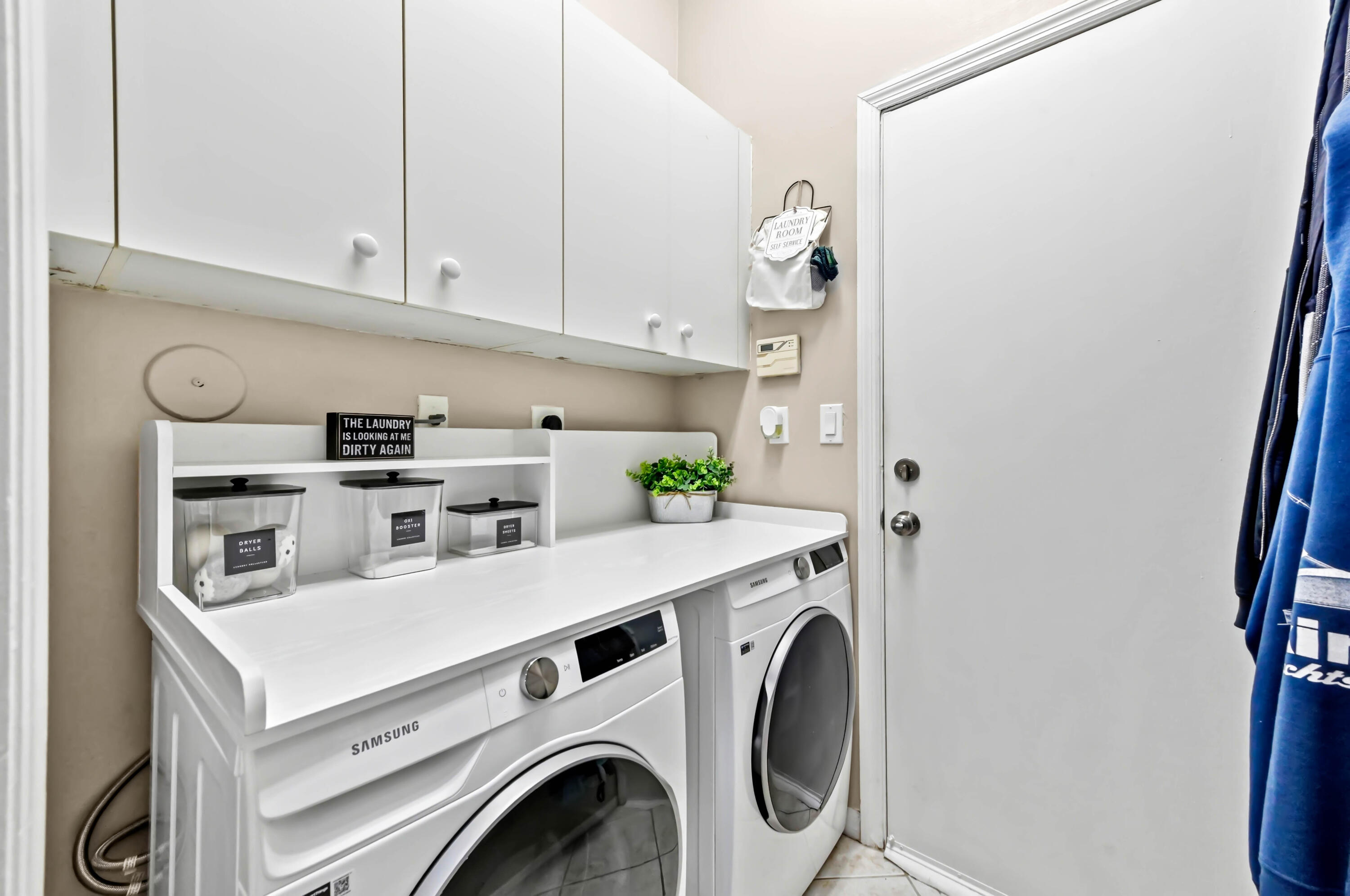 ANDROS ISLE - Residential