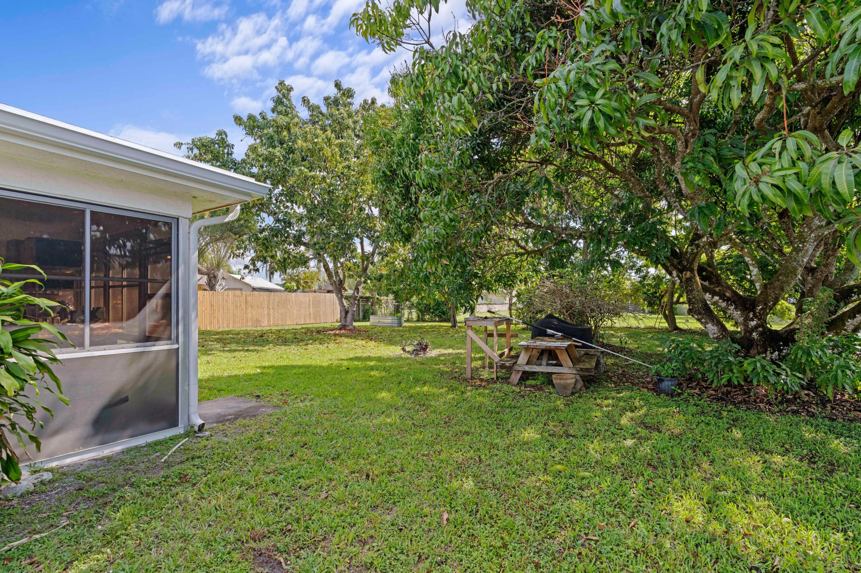 WILLOWS THE SECOND ADD - Residential