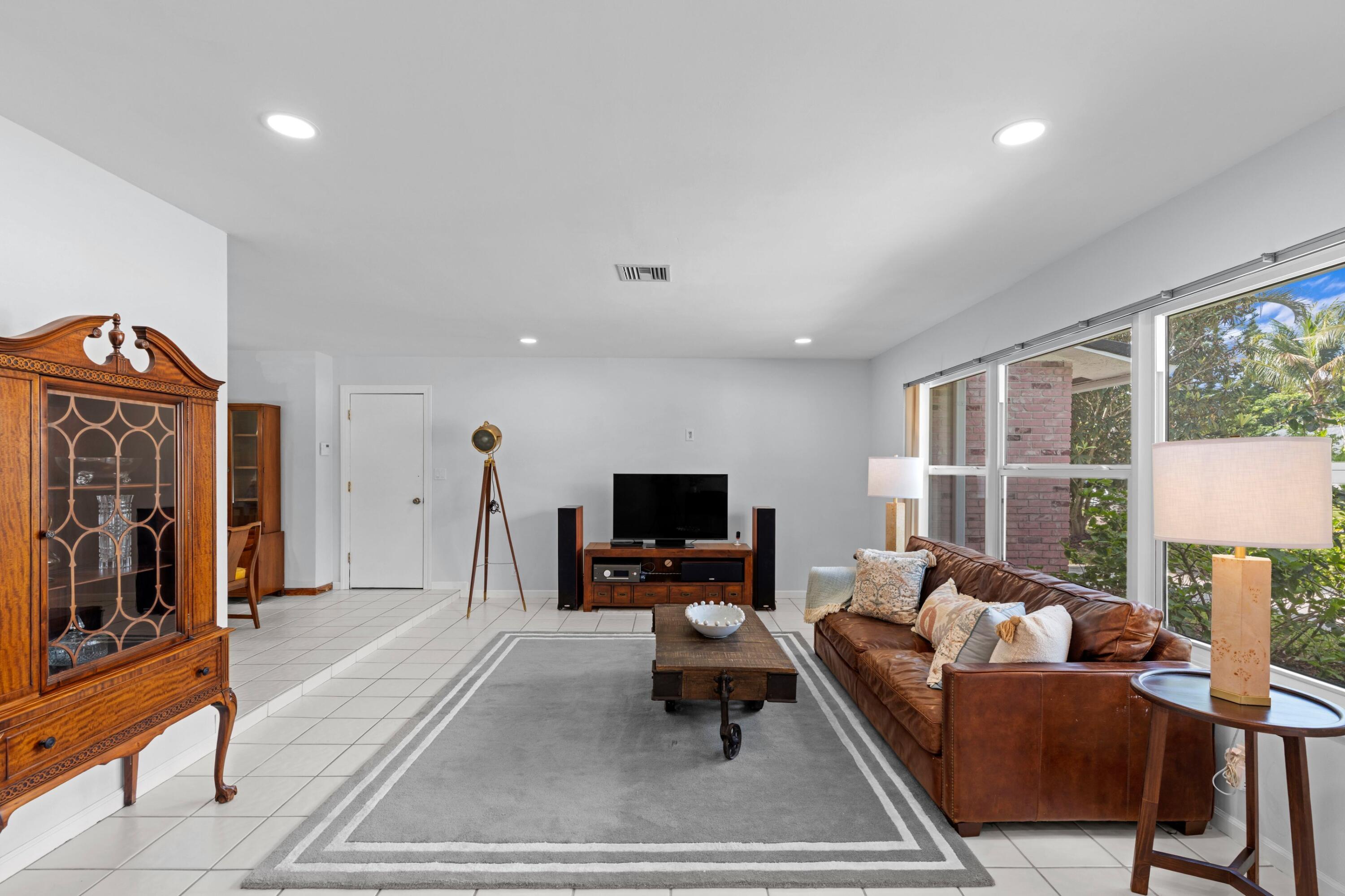 WILLOWS THE SECOND ADD - Residential