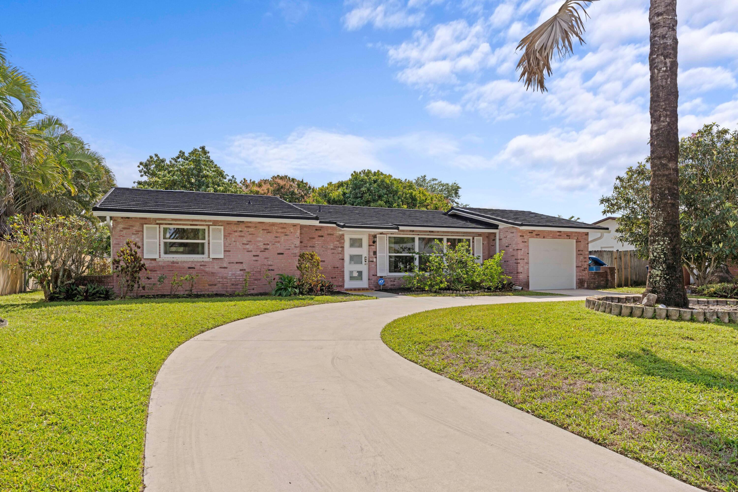 324 Sandpiper Avenue