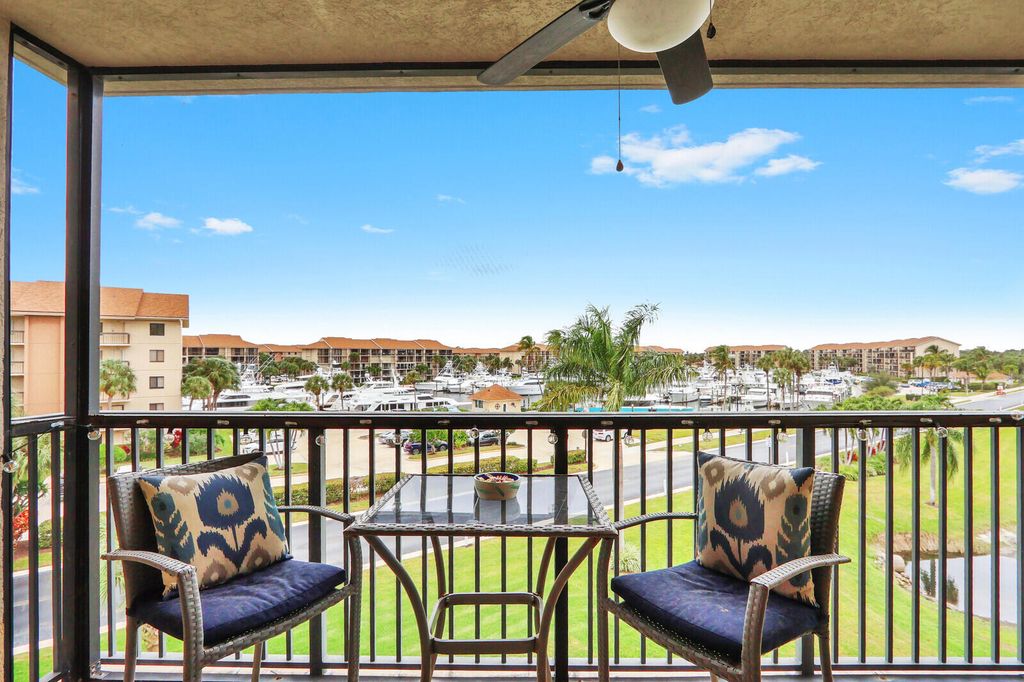 Photo of 901 Seafarer Circle #403, Jupiter, FL 33477 (MLS # R11158045)