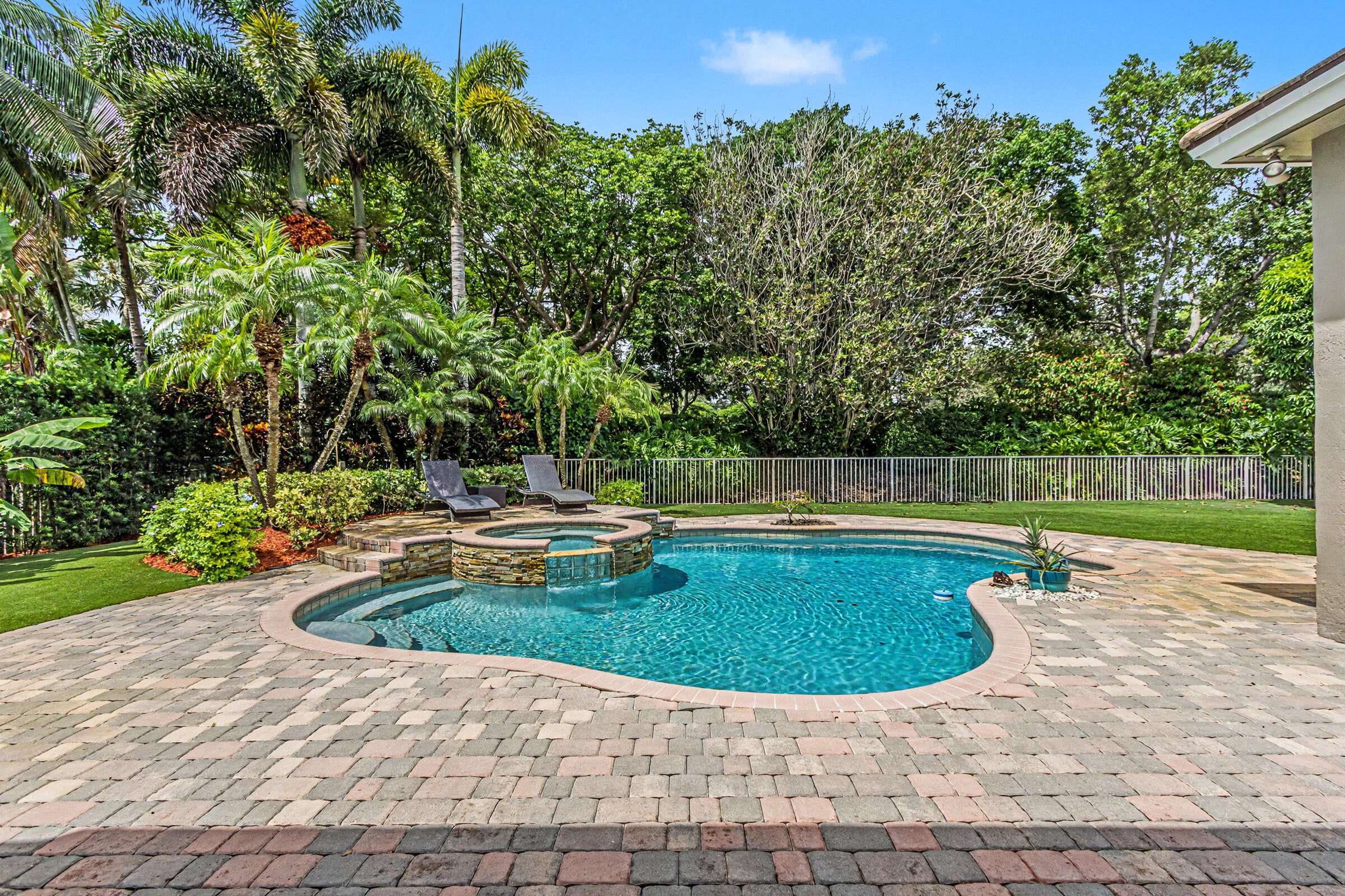6493 NW 105th Terrace