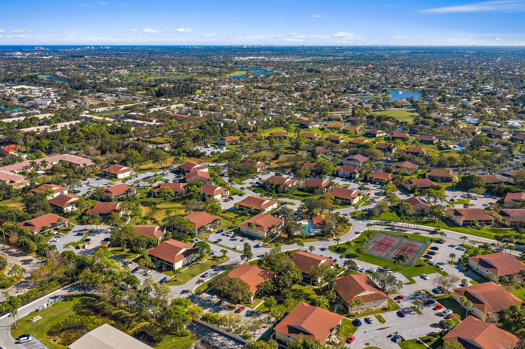 Photo of 6314 Chasewood Drive #B, Jupiter, FL 33458 (MLS # R11005413)