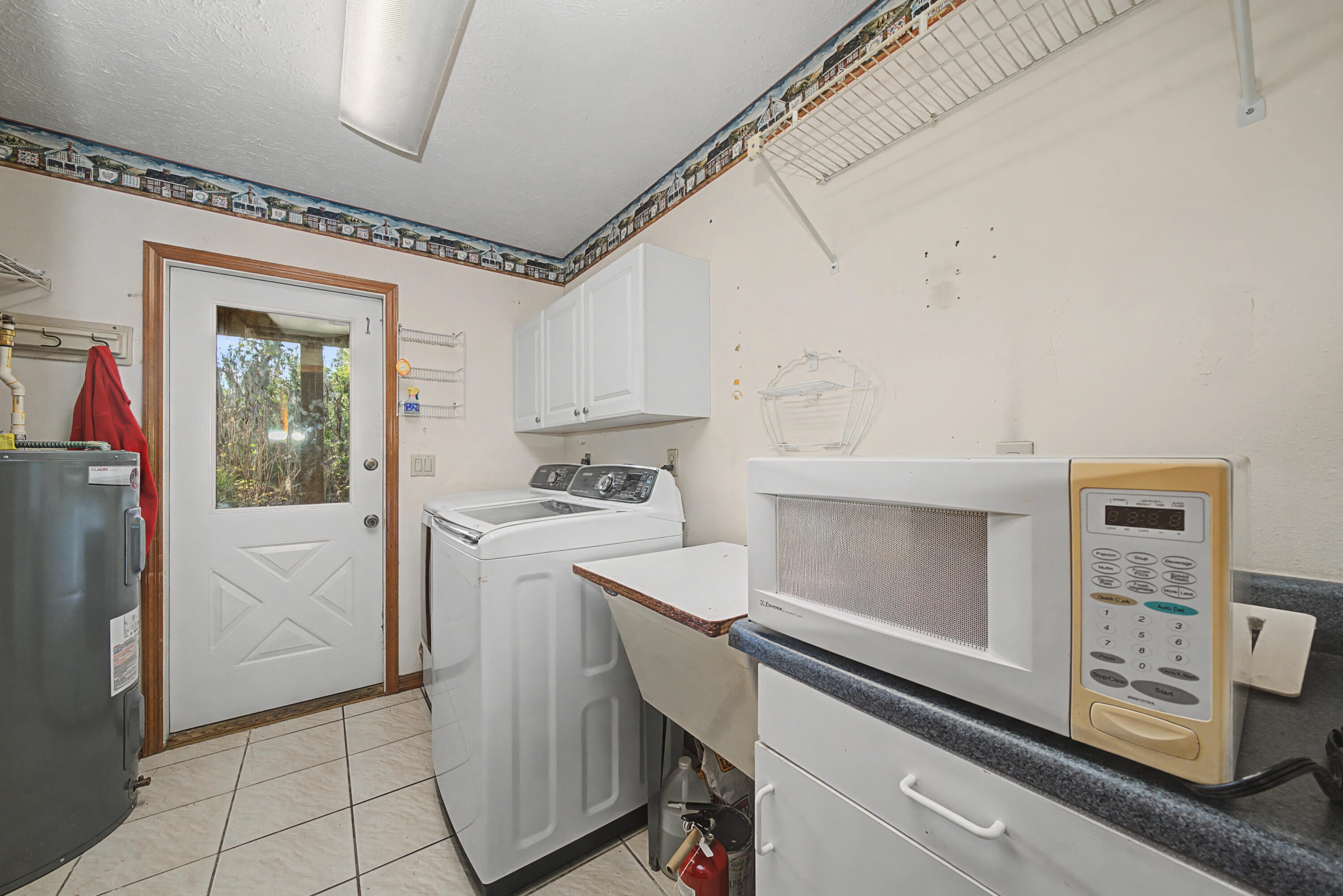 MOON RANCH ACRES - Residential