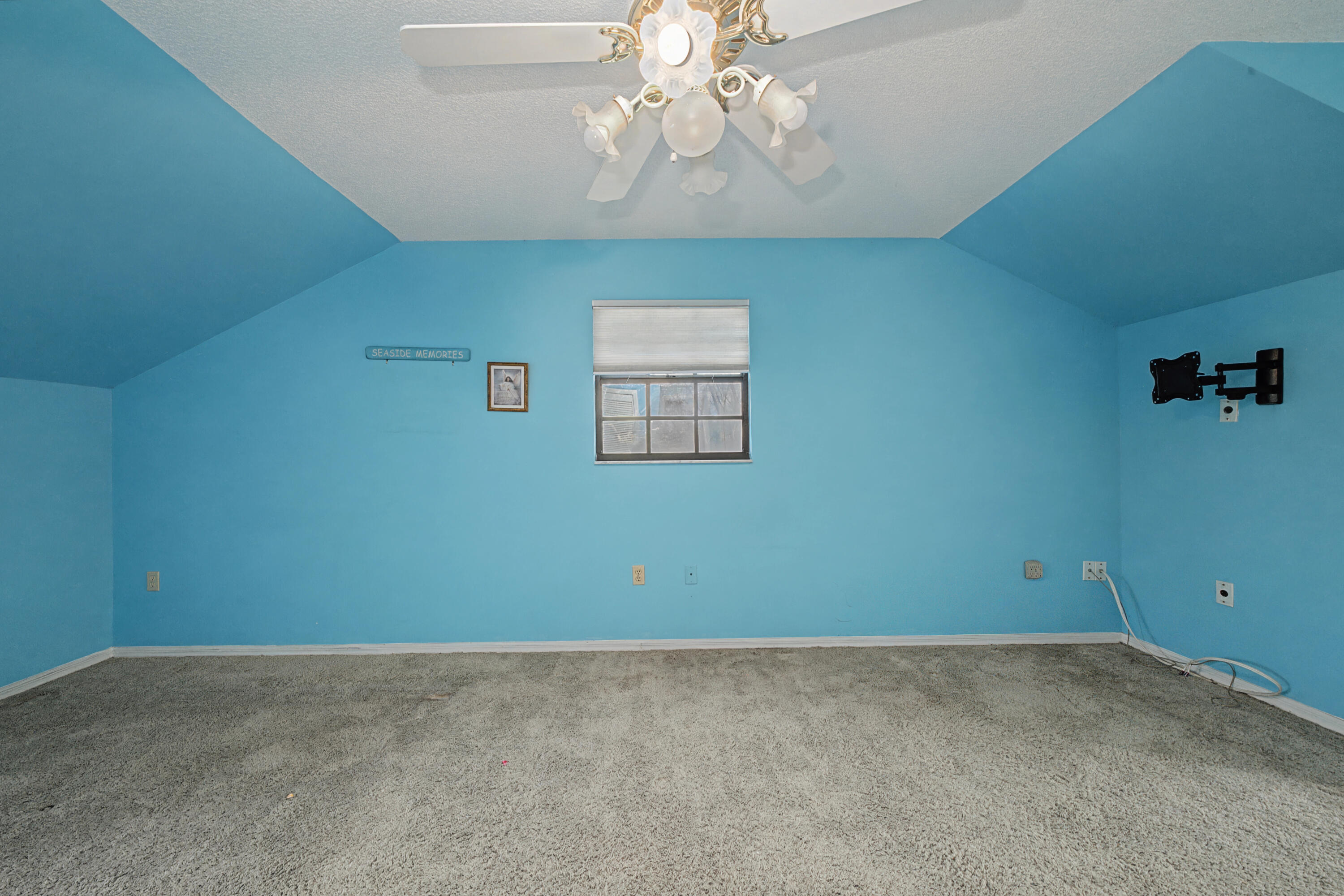 MOON RANCH ACRES - Residential