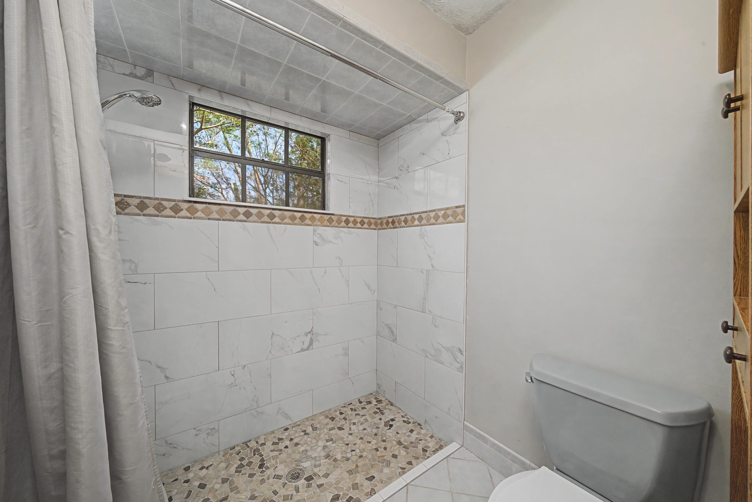 MOON RANCH ACRES - Residential