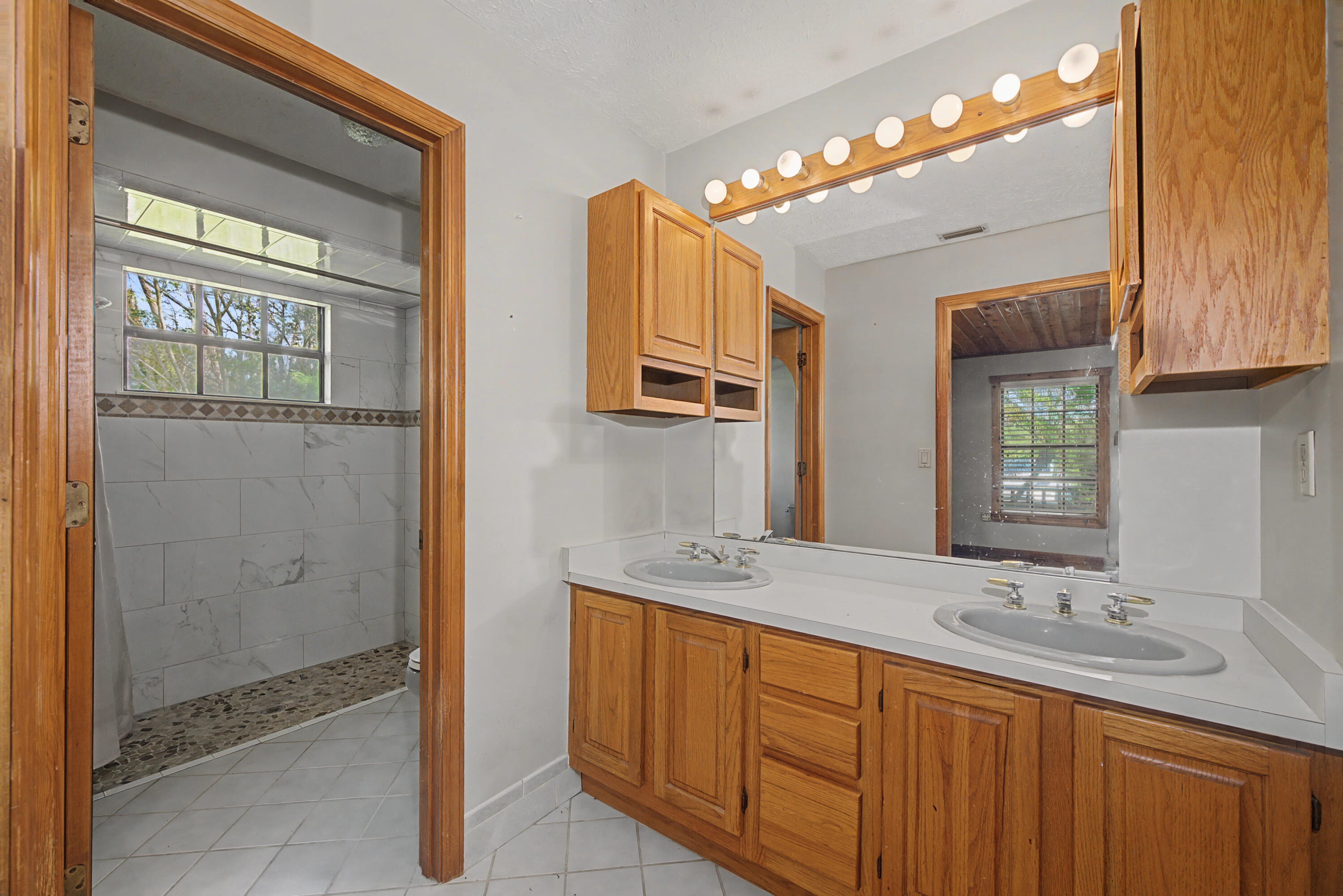 MOON RANCH ACRES - Residential