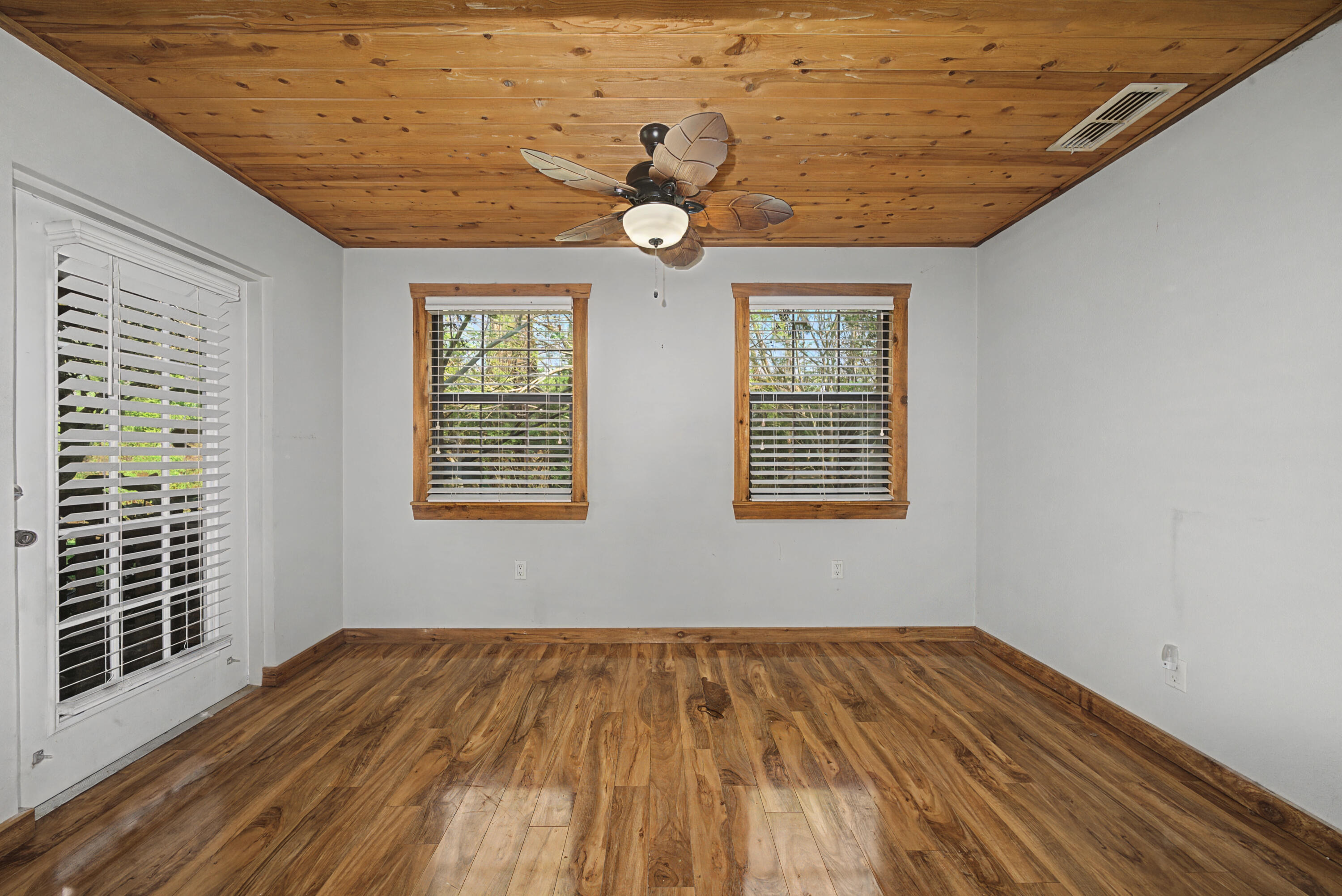 MOON RANCH ACRES - Residential