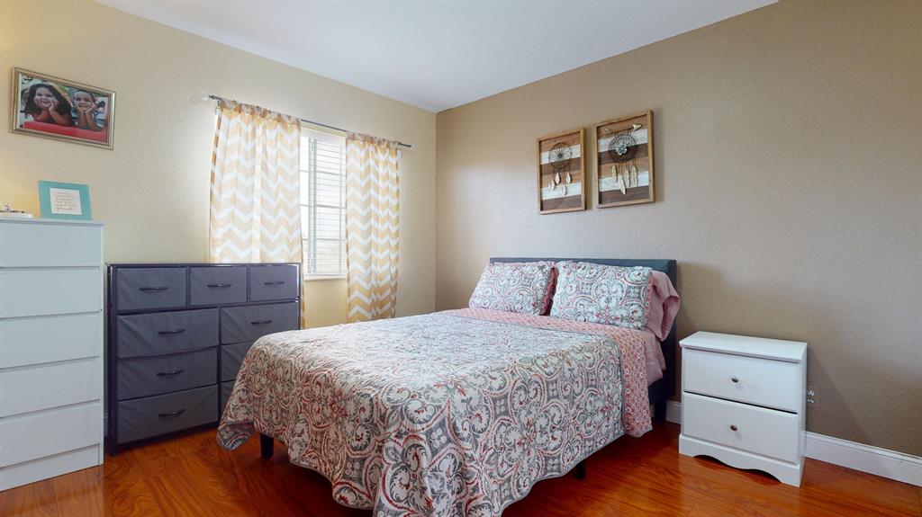 Newport Isles - Residential