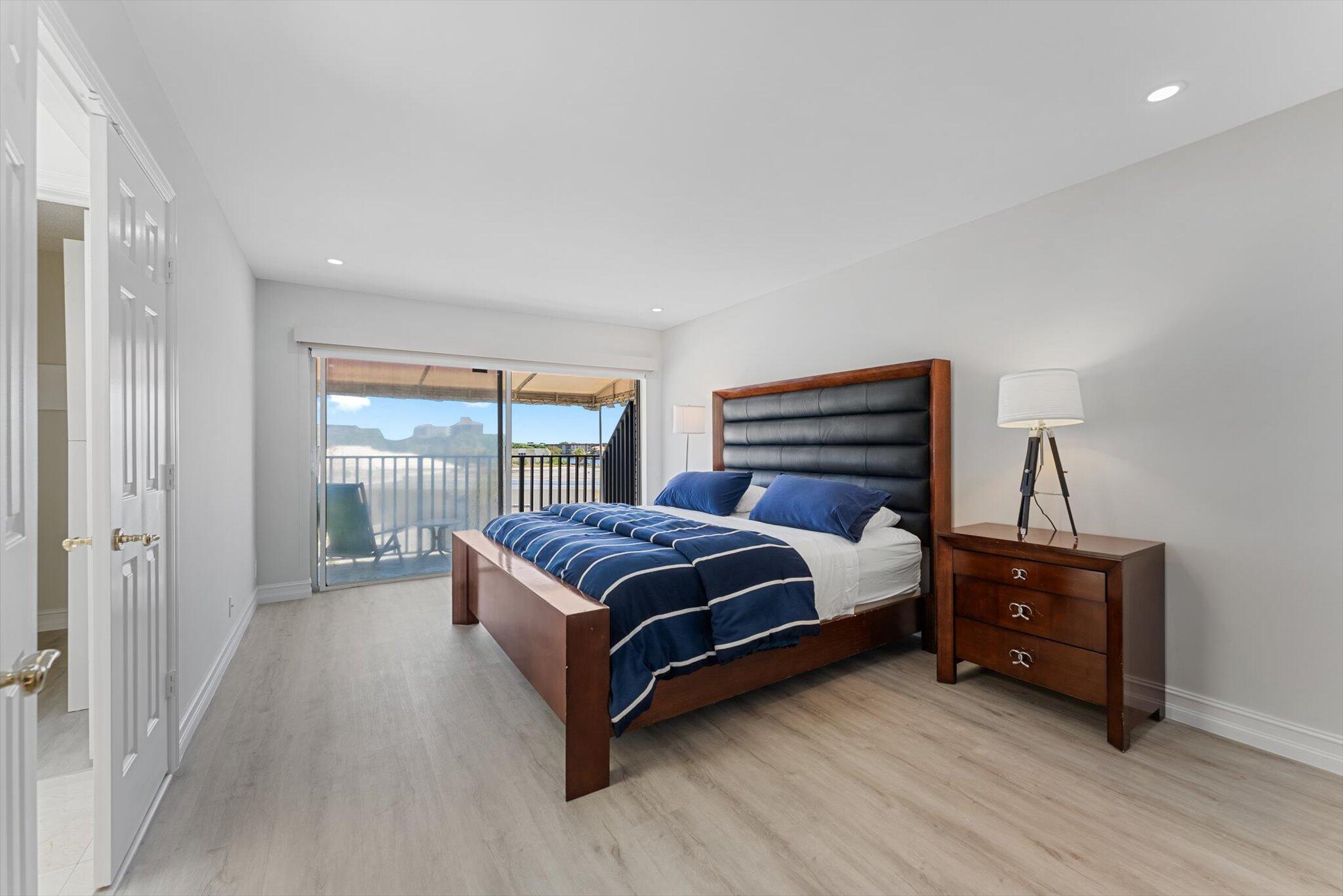 Hillsboro Beach & Yacht - Residential Lease