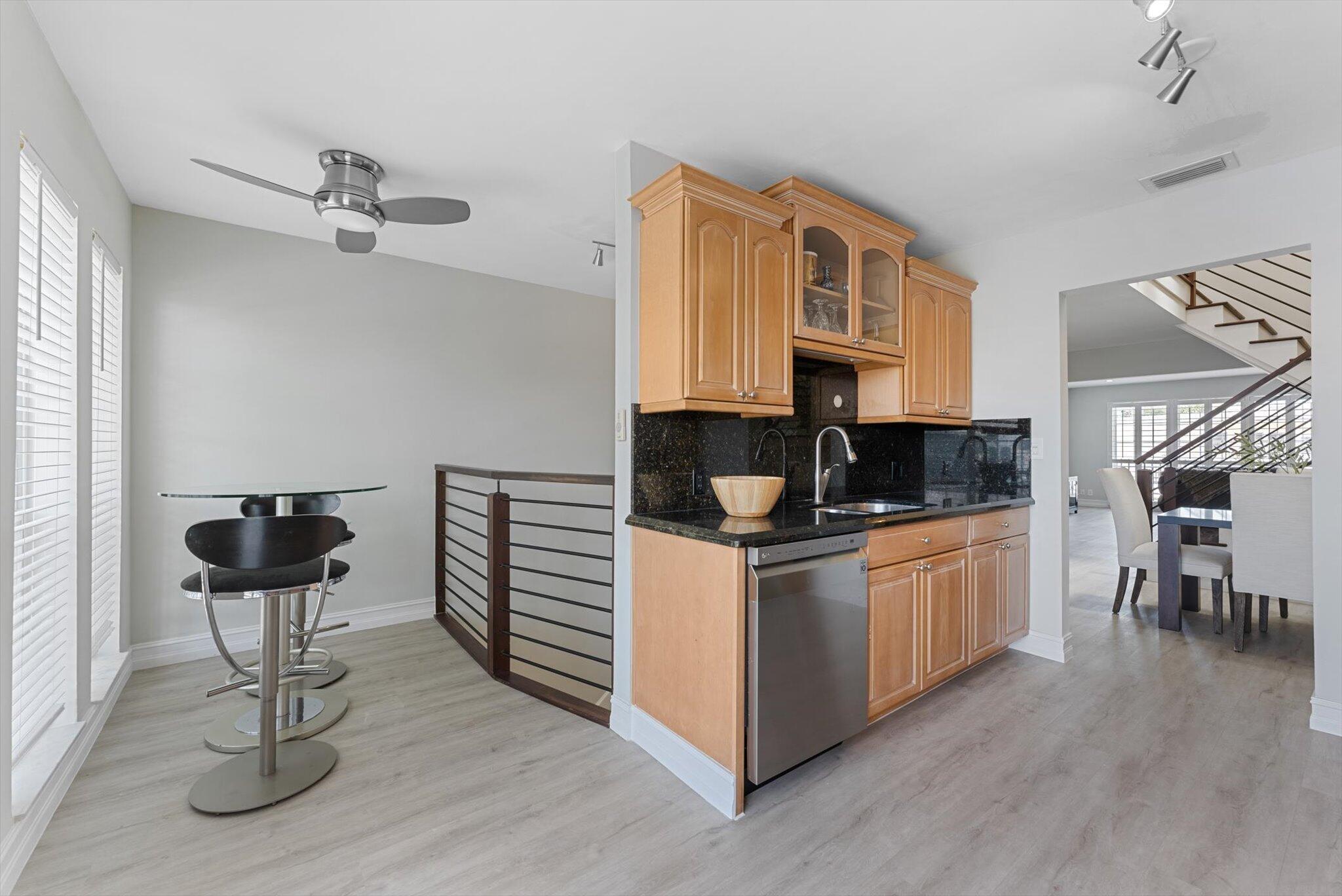 Hillsboro Beach & Yacht - Residential Lease
