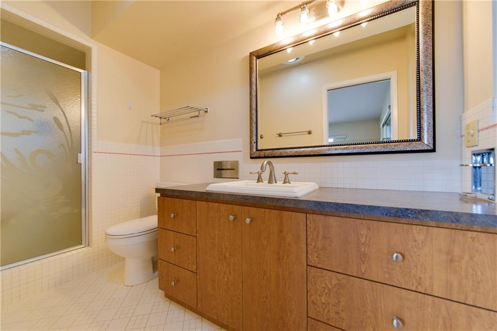 HARBOUR HEIGHTS - Residential Lease