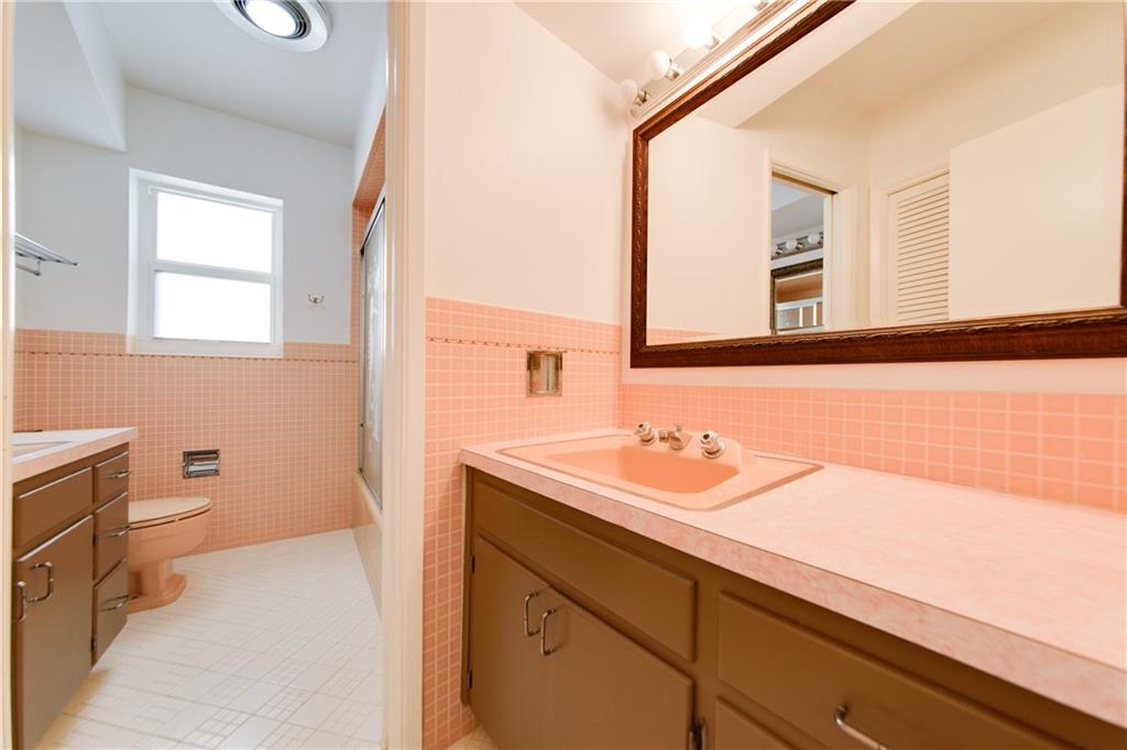 HARBOUR HEIGHTS - Residential Lease