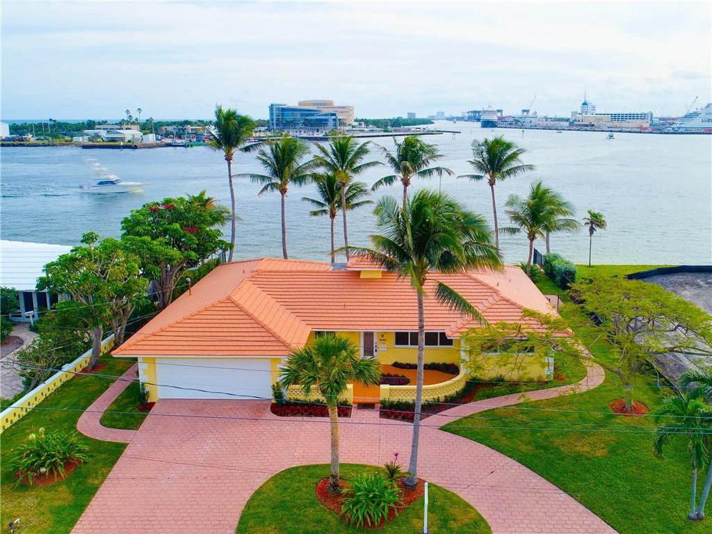 HARBOUR HEIGHTS - Residential Lease