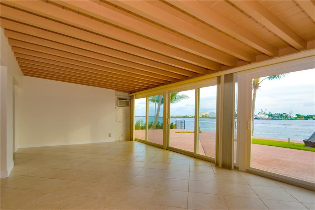 HARBOUR HEIGHTS - Residential Lease