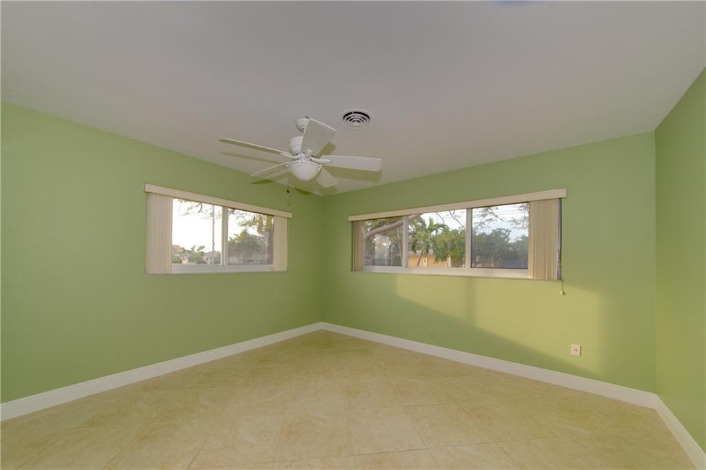 HARBOUR HEIGHTS - Residential Lease