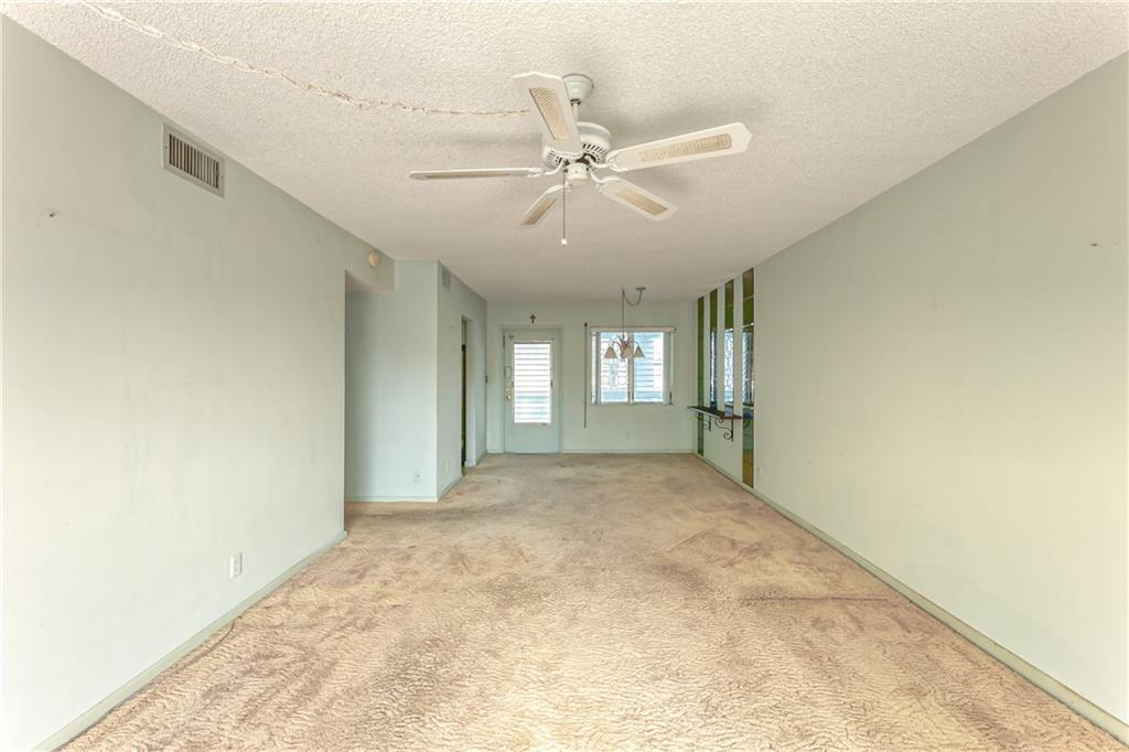 VENETIAN PARK - Residential