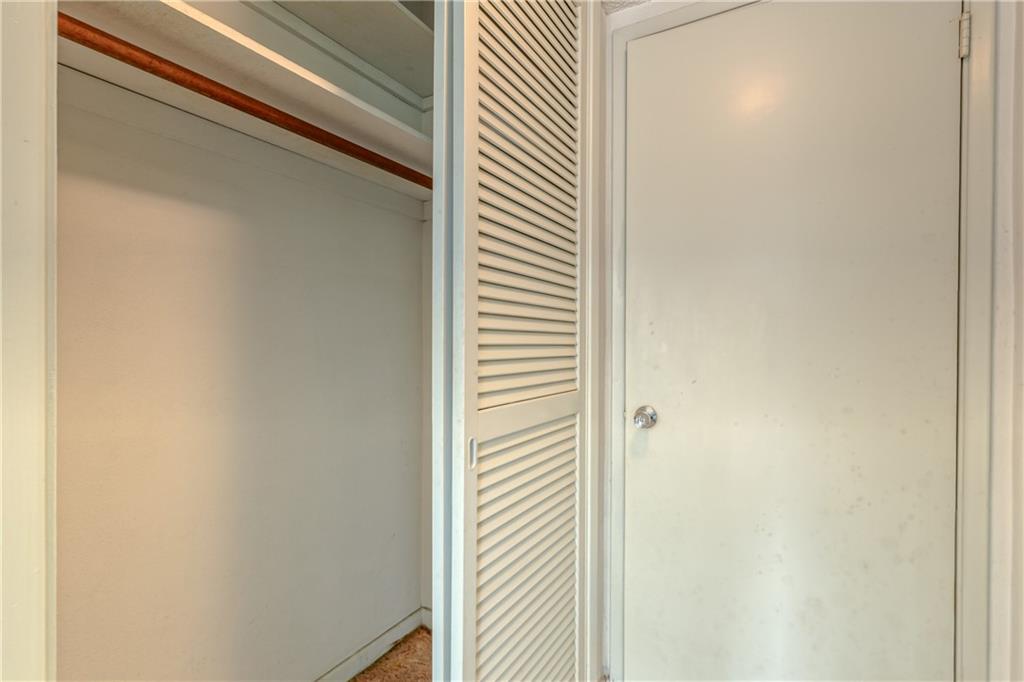 VENETIAN PARK - Residential