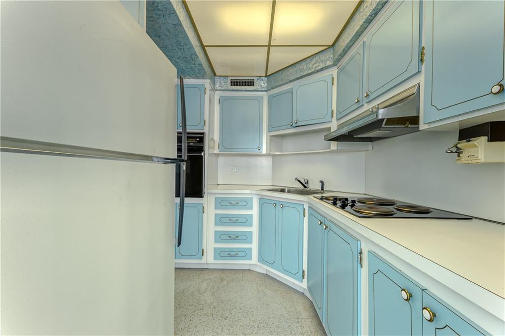 VENETIAN PARK - Residential