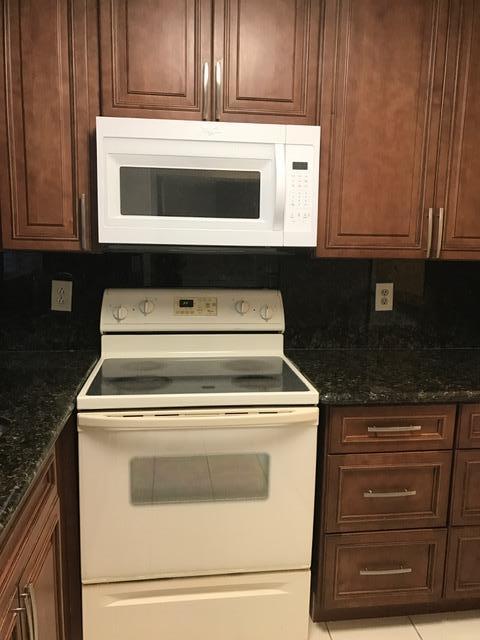 SANDALFOOT BLVD APTS CONDO - Residential