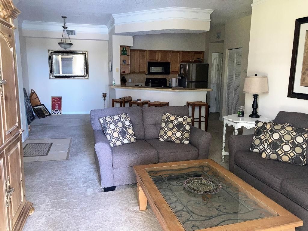 Photo of 8208 Myrtlewood Circle W, Palm Beach Gardens, FL 33418 (MLS # R10959077)