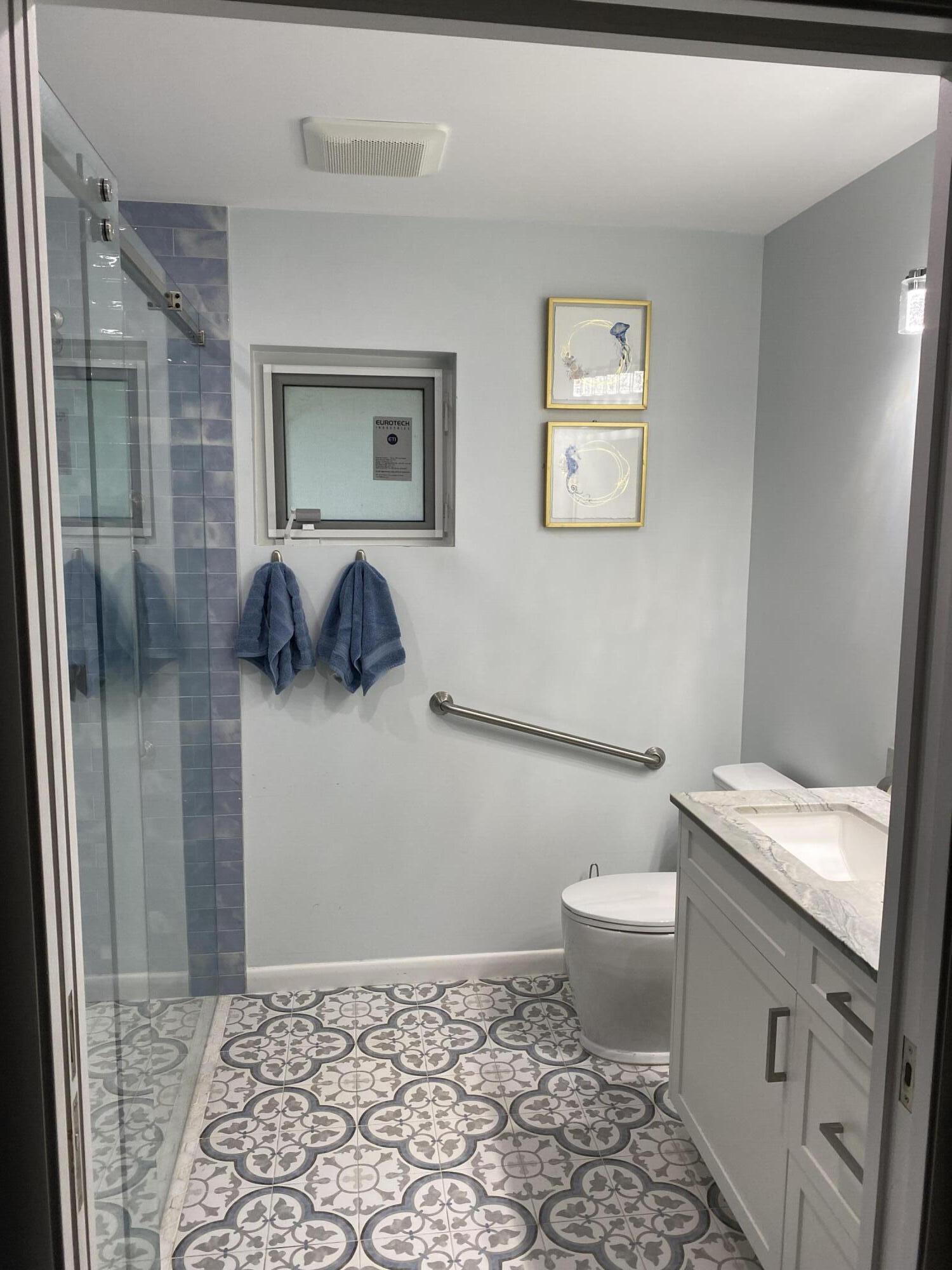 LAKE FLORESTA PARK - Residential Lease