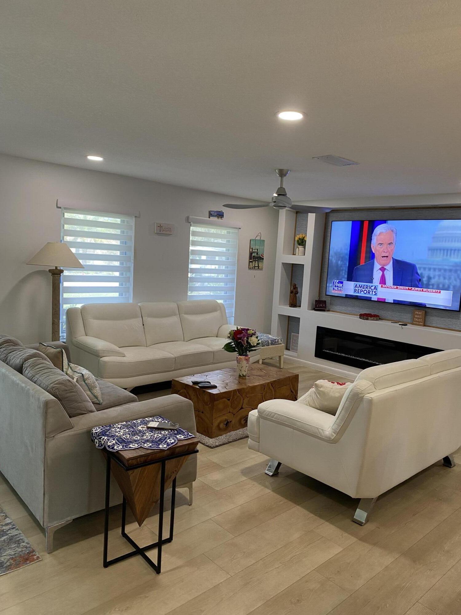 LAKE FLORESTA PARK - Residential Lease