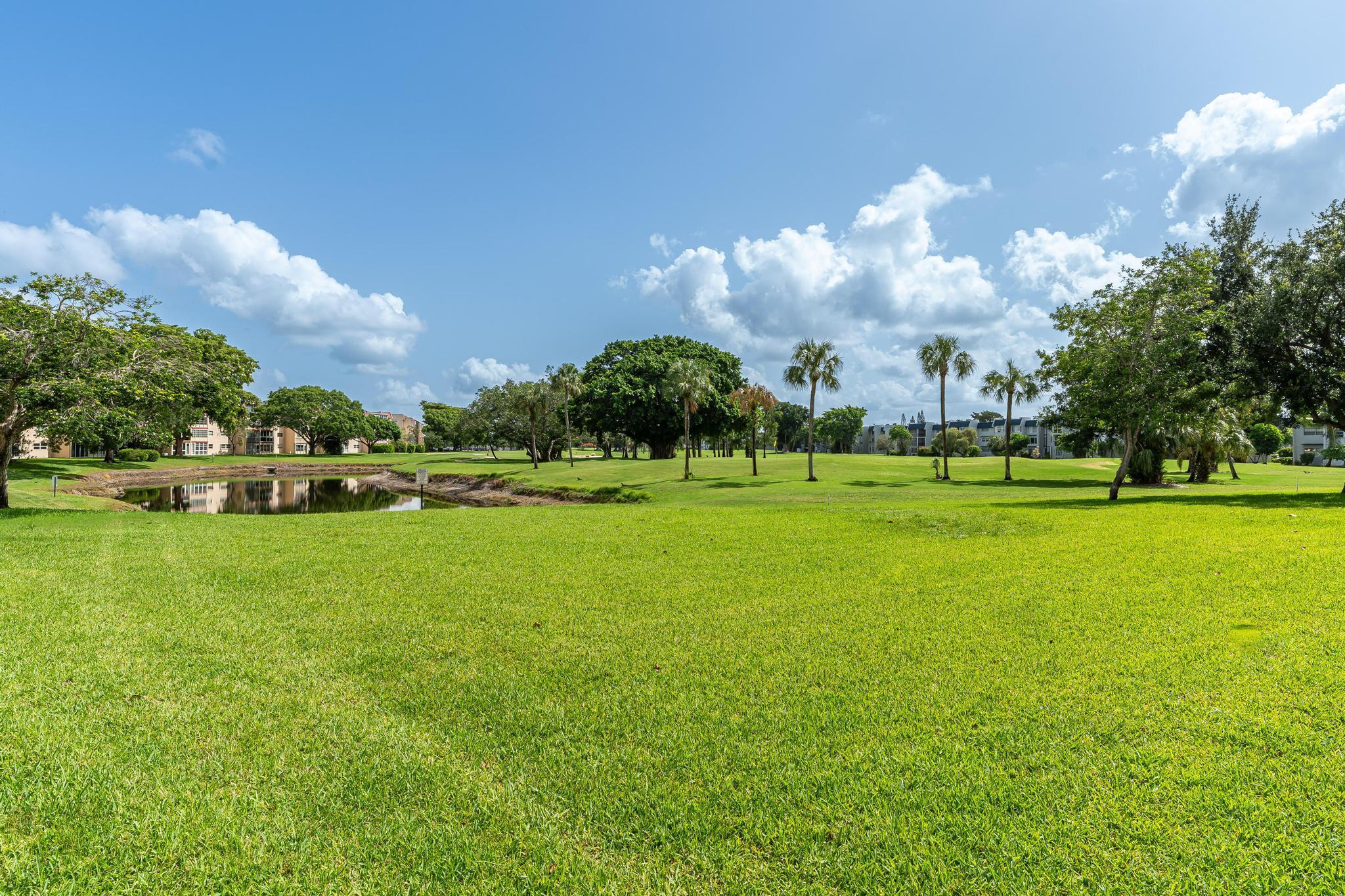ORIOLE GOLF & TENNIS CLUB - Residential Lease