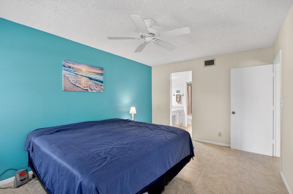 Photo of 265 SE 10th Street #11c, Deerfield Beach, FL 33441 (MLS # R11152513)