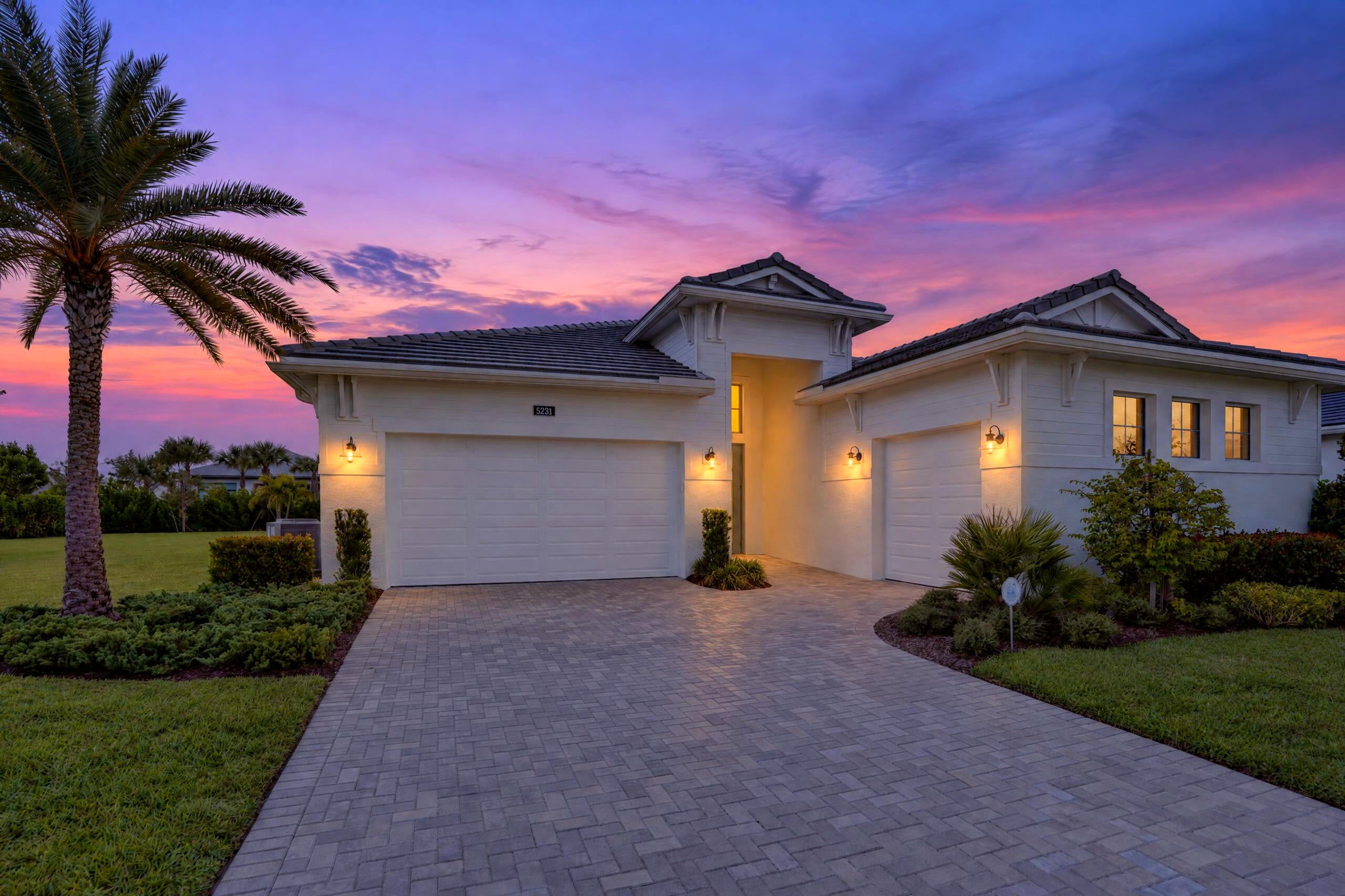 5231 SAINT VINCENT Lane