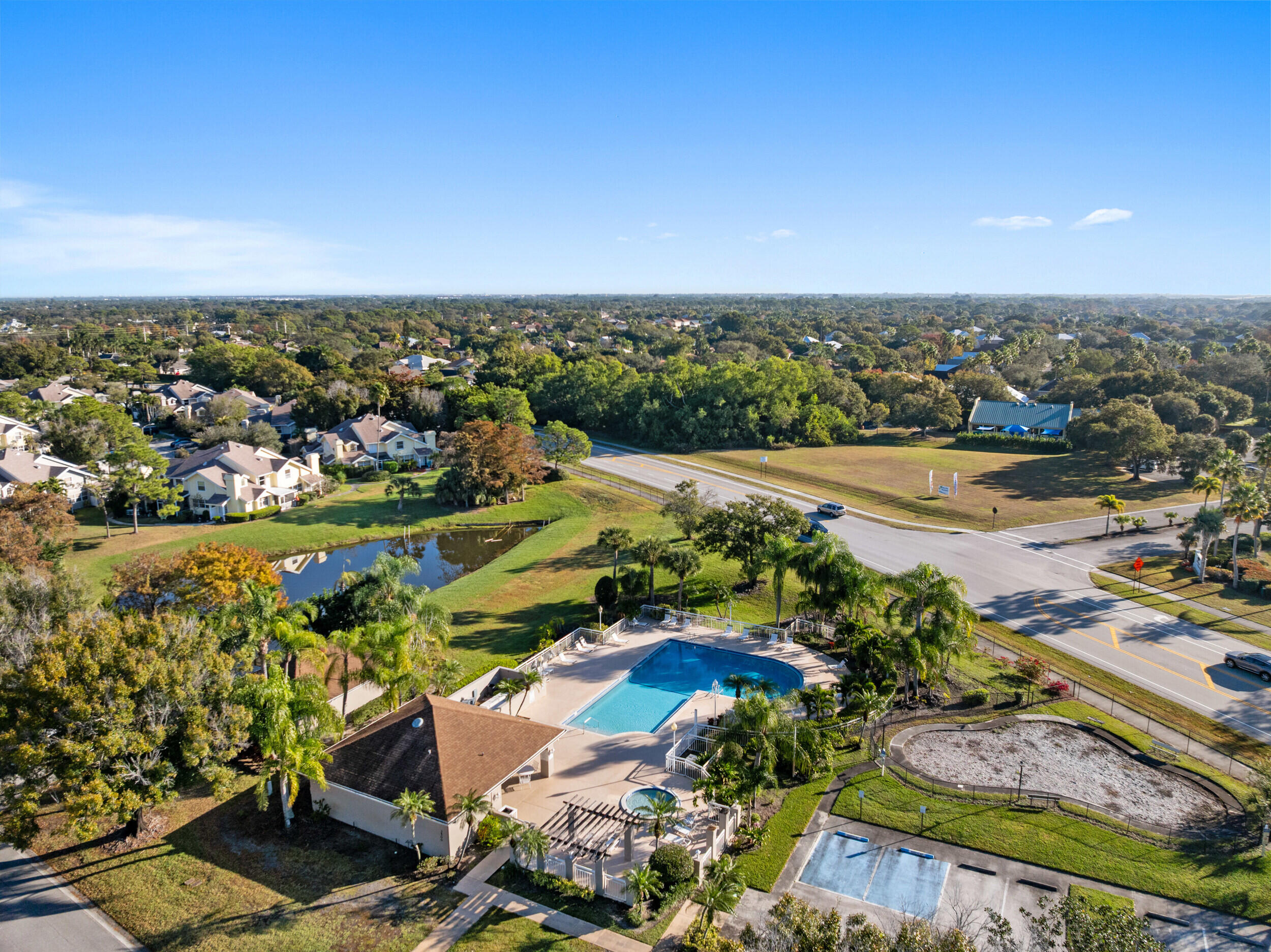 STAMFORD AT SUNSET TRACE - Residential