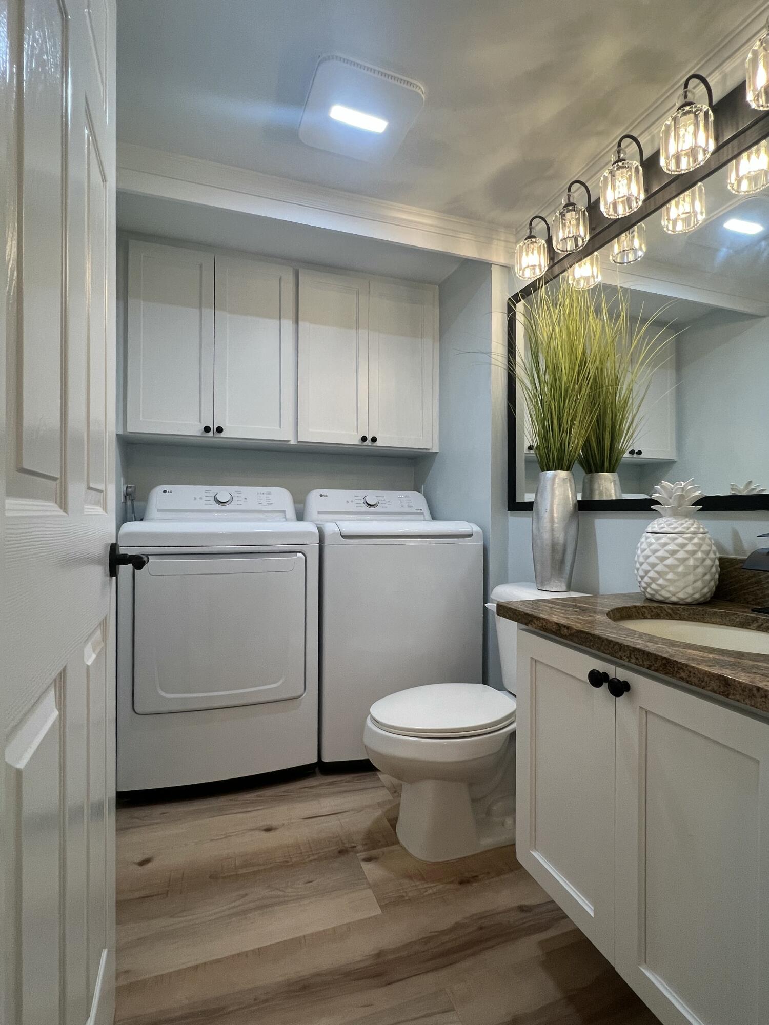 STAMFORD AT SUNSET TRACE - Residential