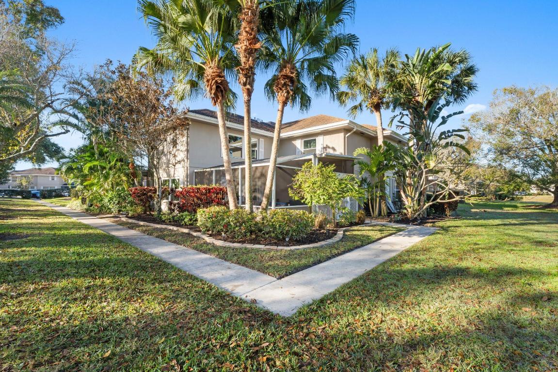 STAMFORD AT SUNSET TRACE - Residential