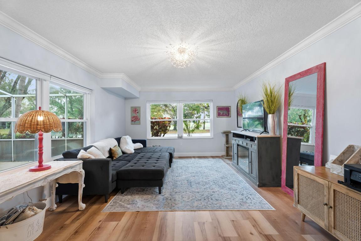 STAMFORD AT SUNSET TRACE - Residential