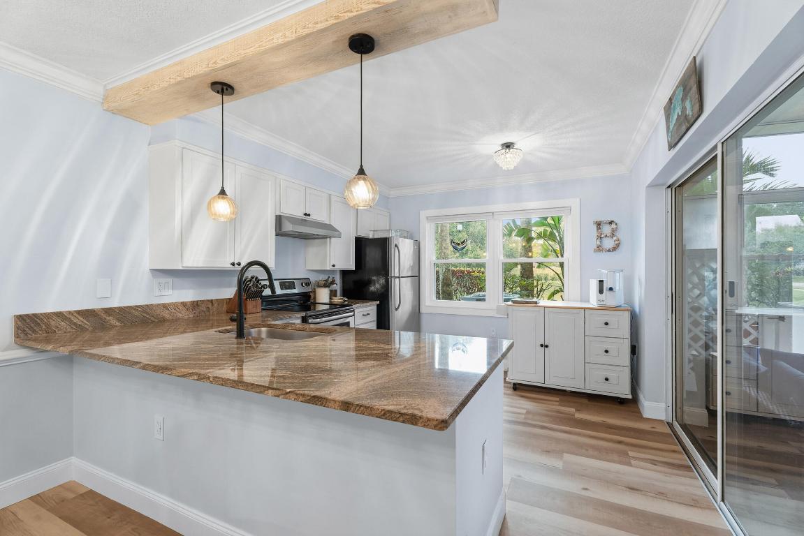 STAMFORD AT SUNSET TRACE - Residential