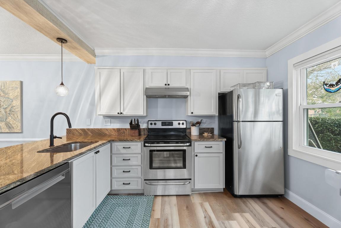 STAMFORD AT SUNSET TRACE - Residential