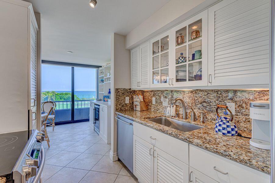 WATER GLADES CONDO - Residential