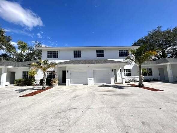 Photo of 1434 Hawthorne Place, Wellington, FL 33414 (MLS # B26012523)
