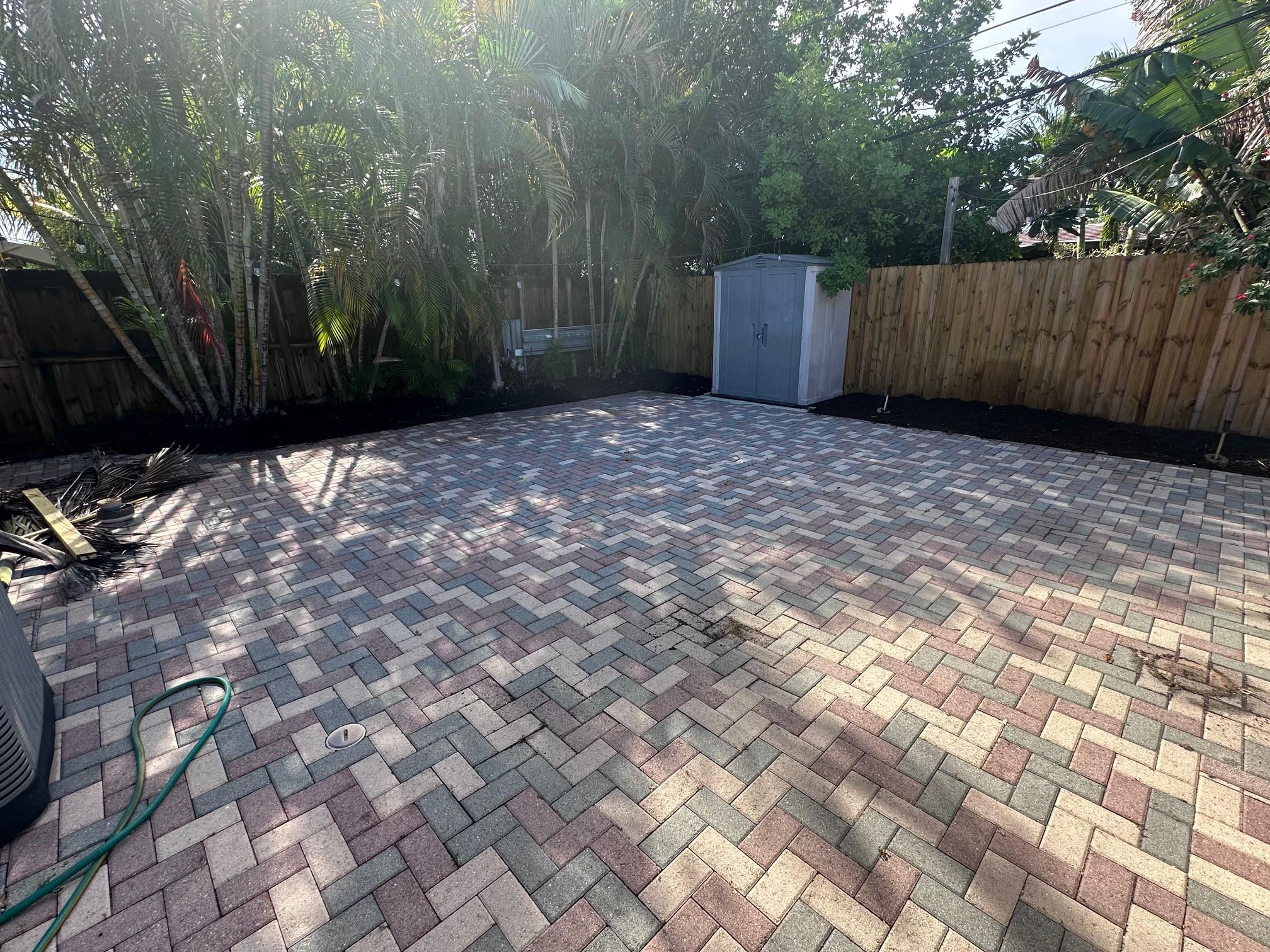 North Andrews Gardens Fir - Residential Lease