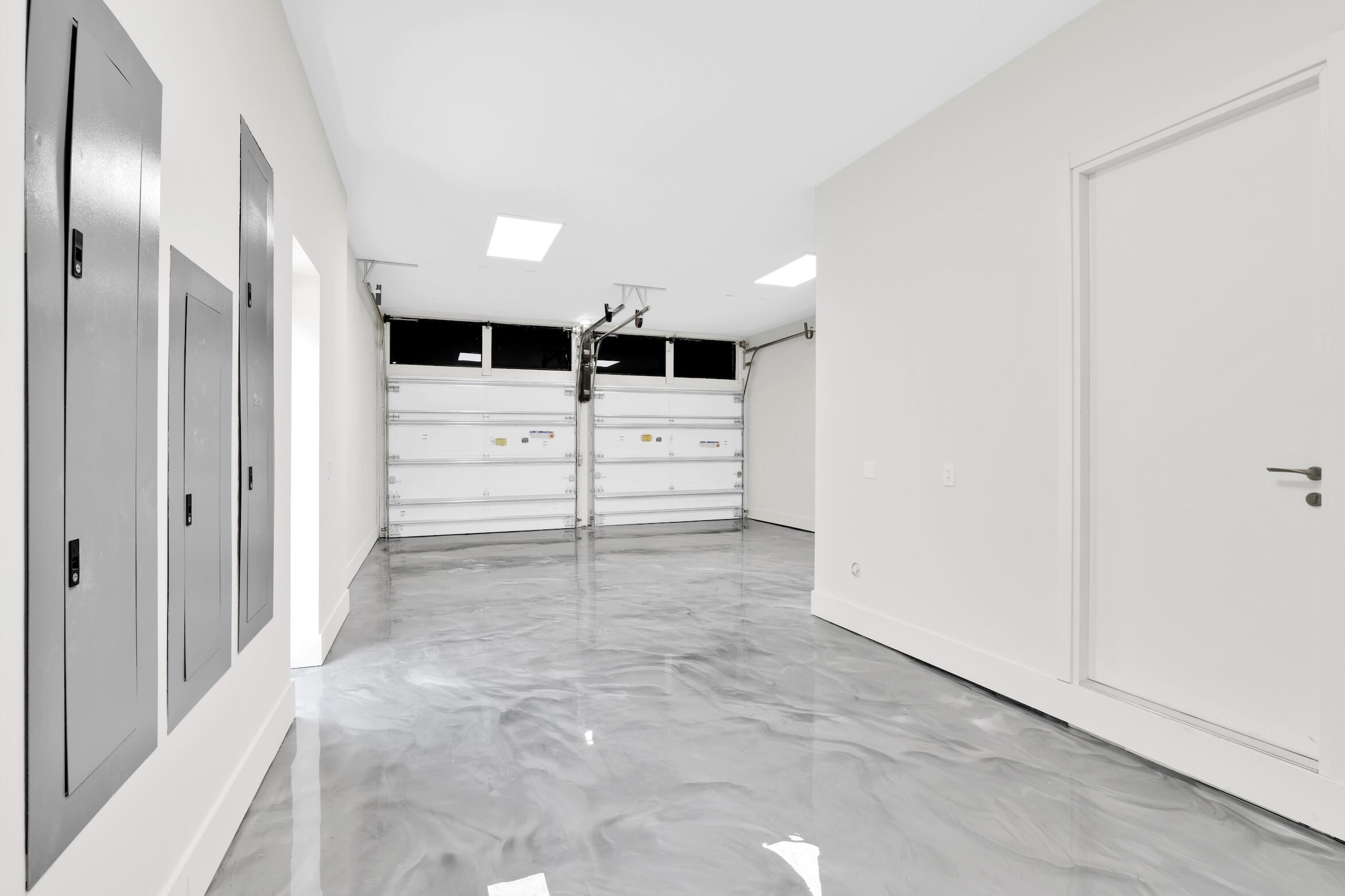 KINGS COURT - Residential