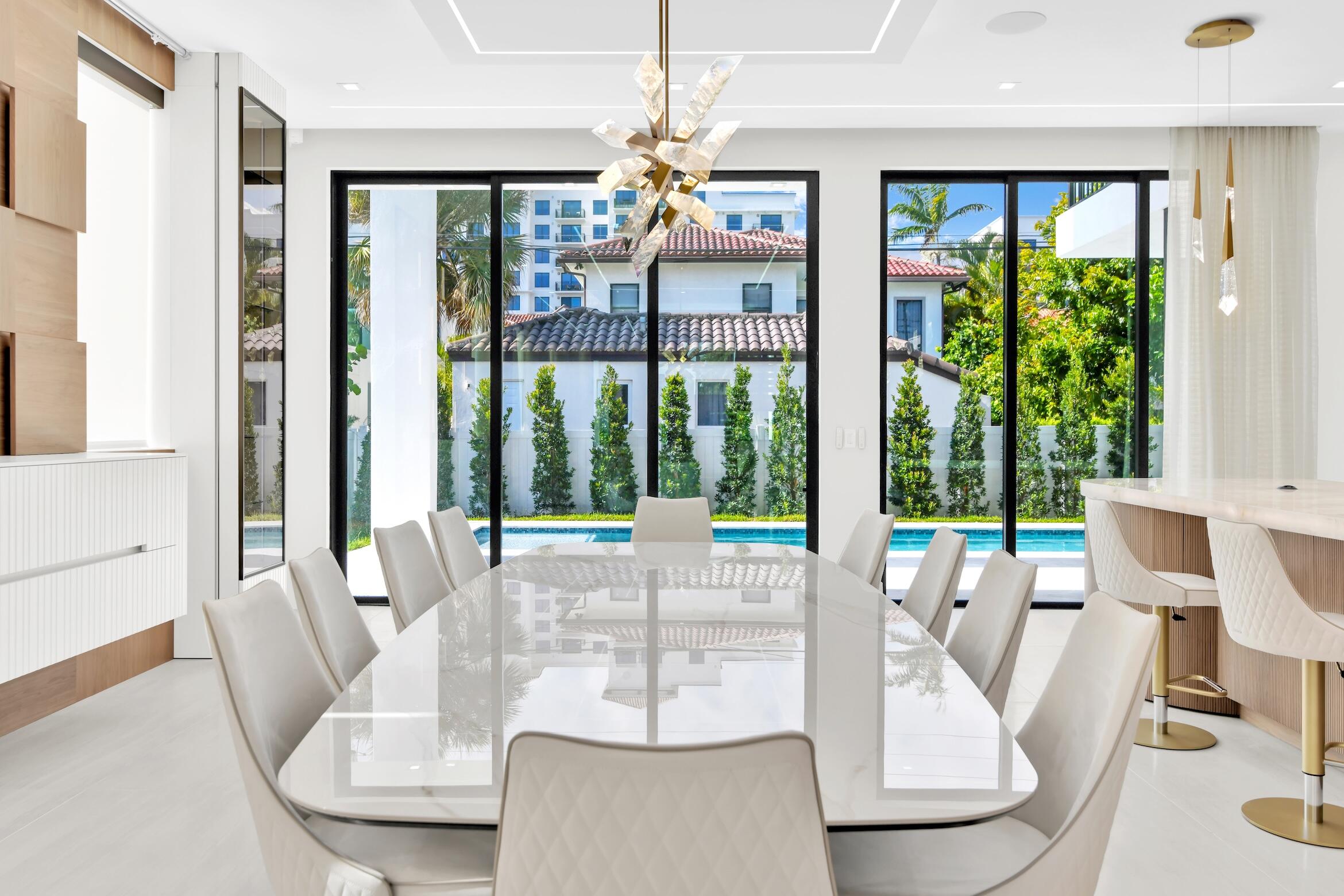 KINGS COURT - Residential