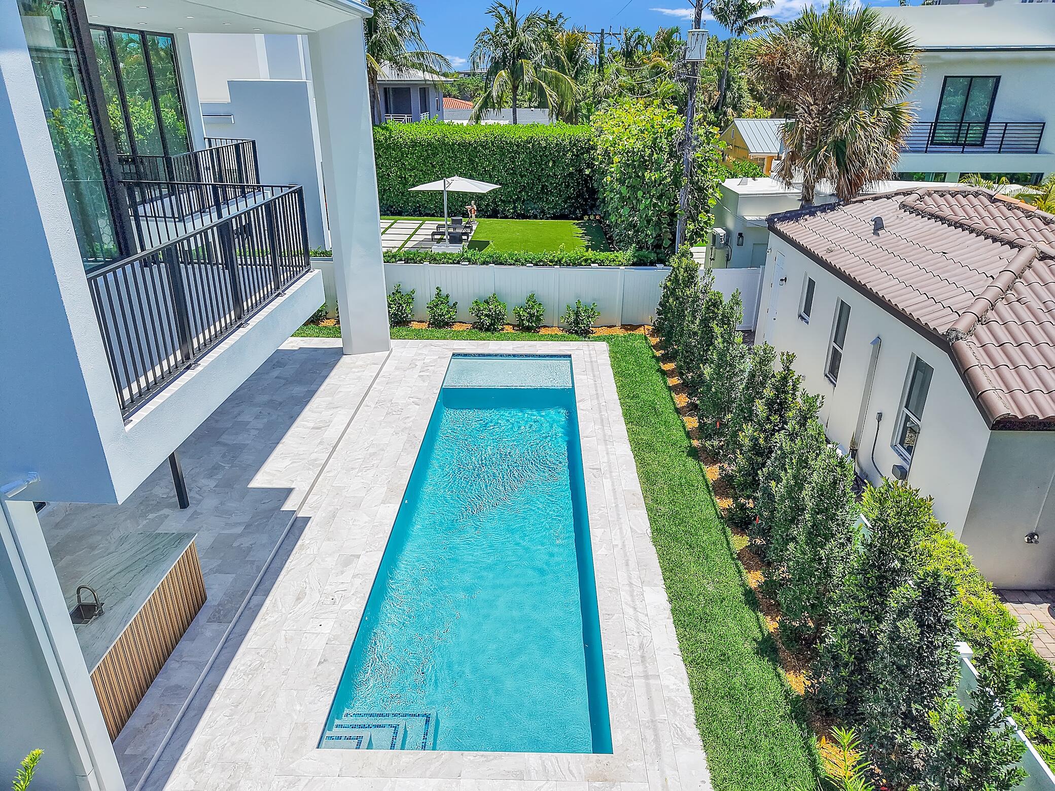 KINGS COURT - Residential