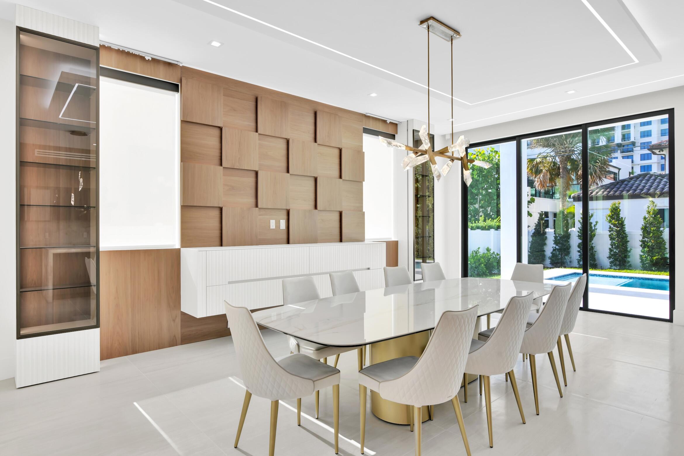KINGS COURT - Residential