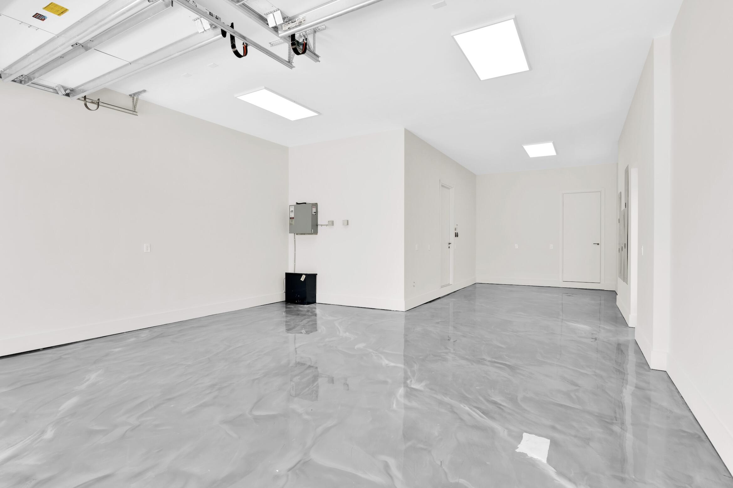 KINGS COURT - Residential