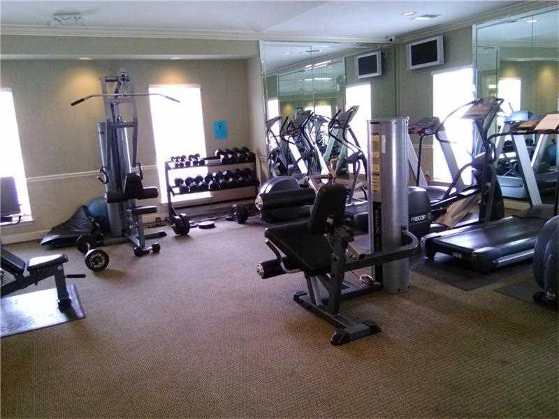 Savannah At  Riverside Dr - Residential Lease