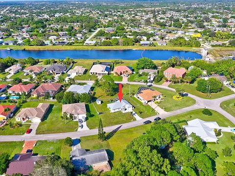 A home in Port St Lucie