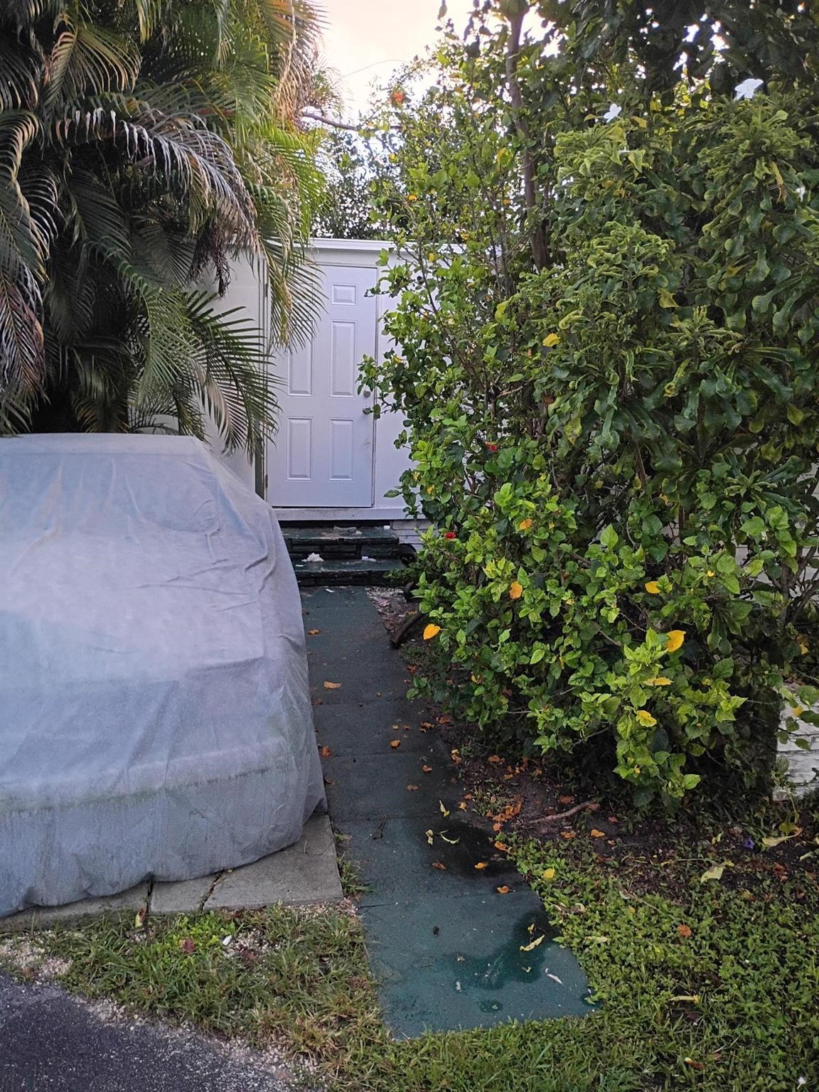 Everglades Lakes - Residential