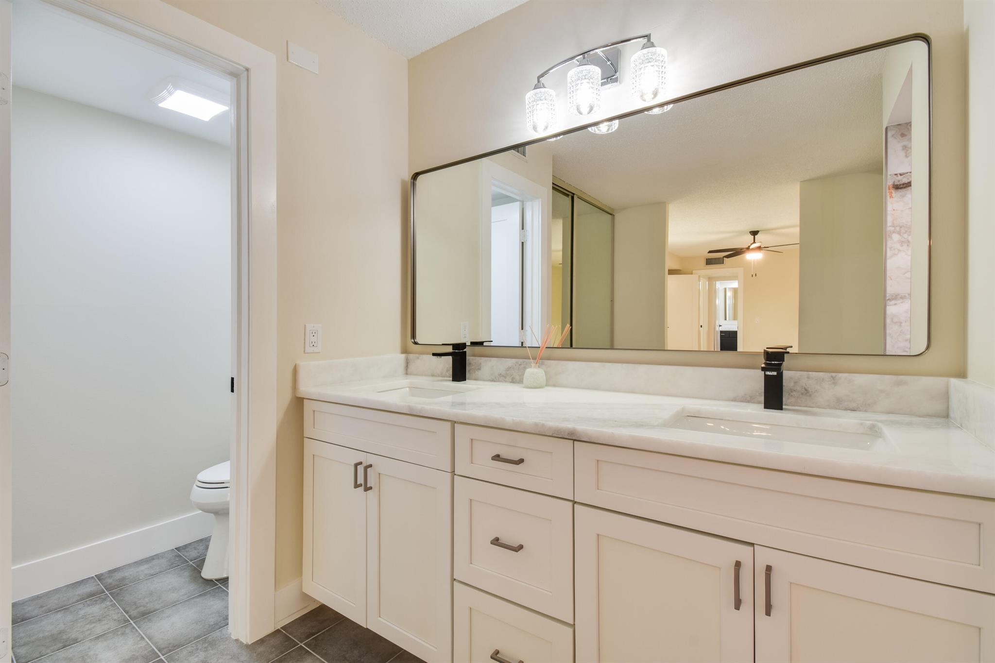 GARDEN LAKES - Residential Lease